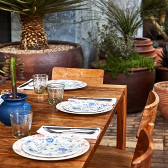 Peacock Outdoor Table Seating