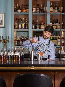 villon restaurant bartender mixing cocktails
