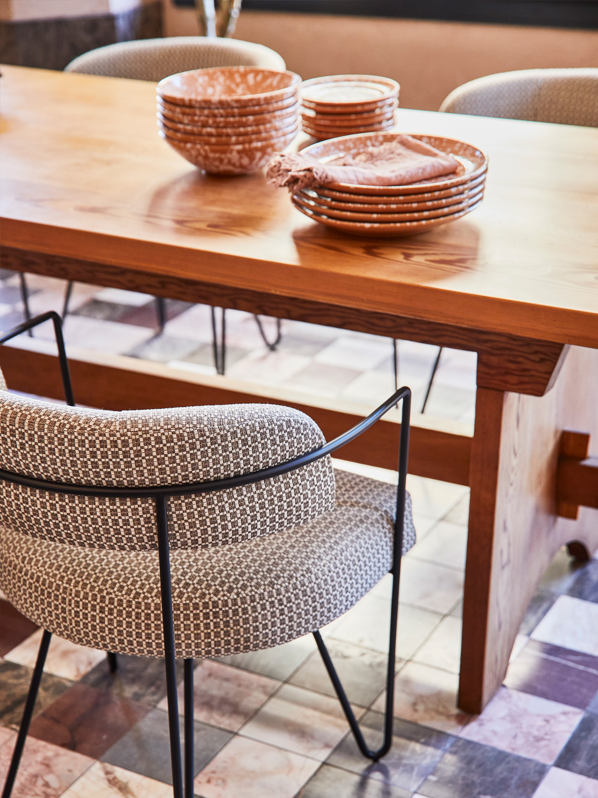 Seating area table with plates