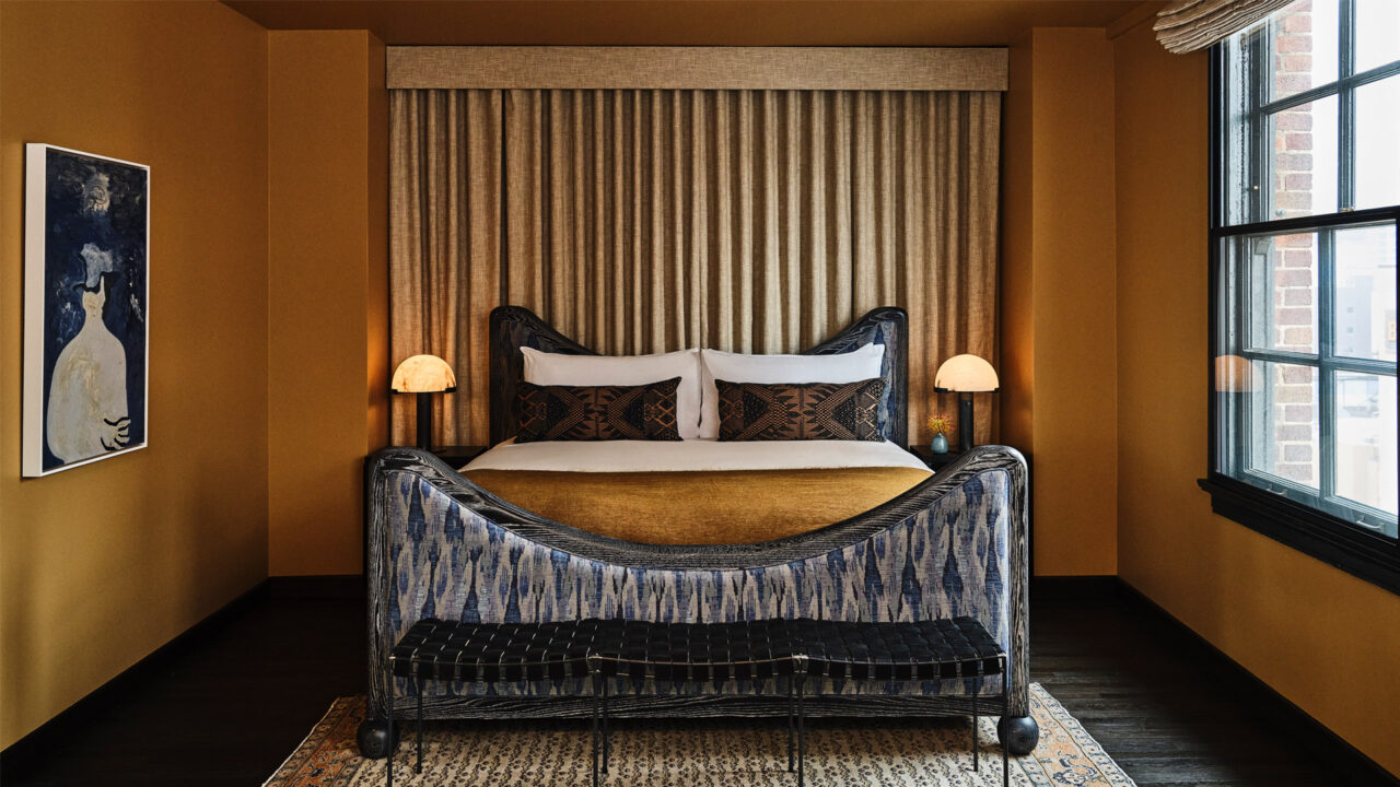 Pool Suite master bedroom