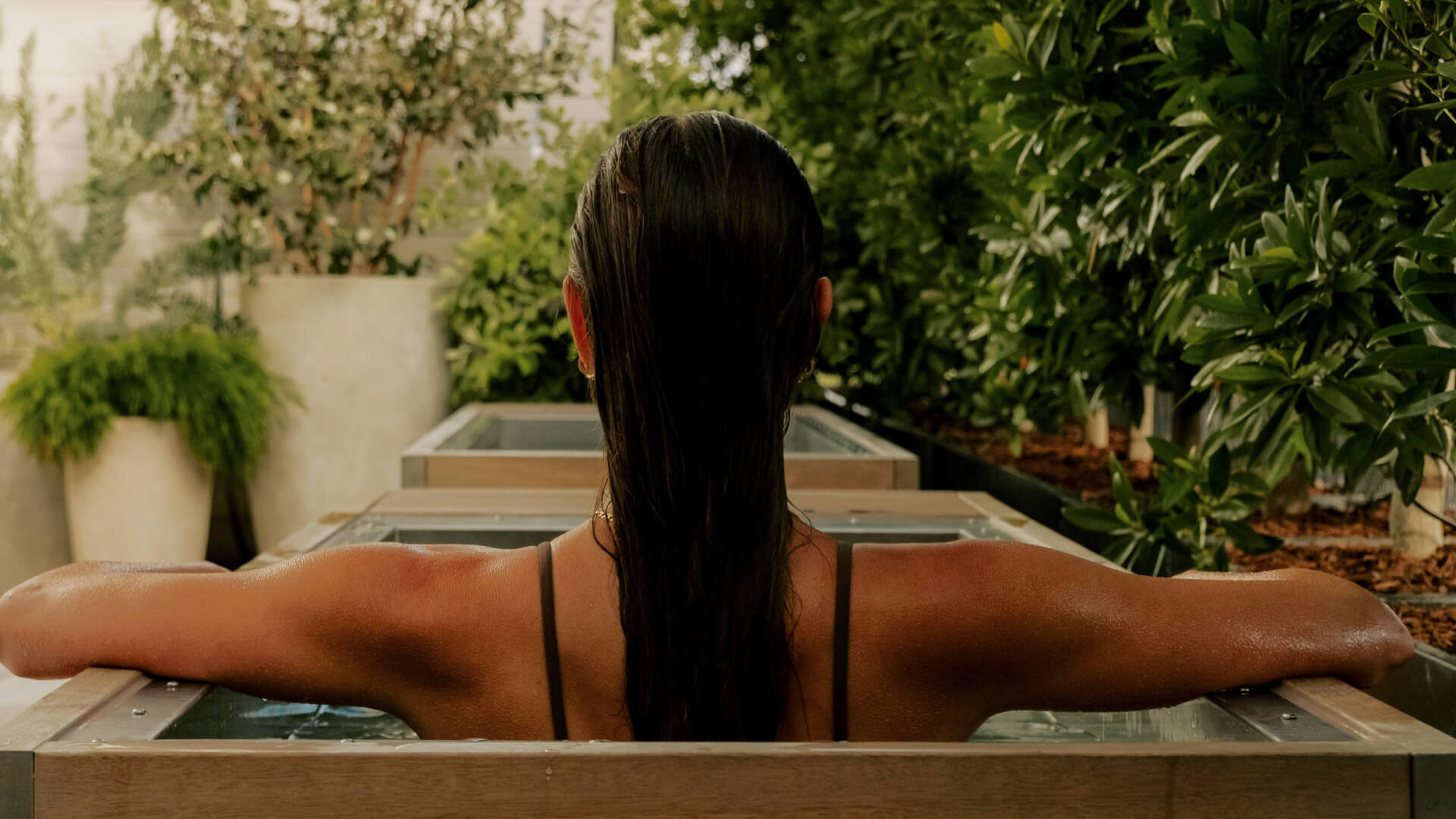 mineral bath santa monica proper
