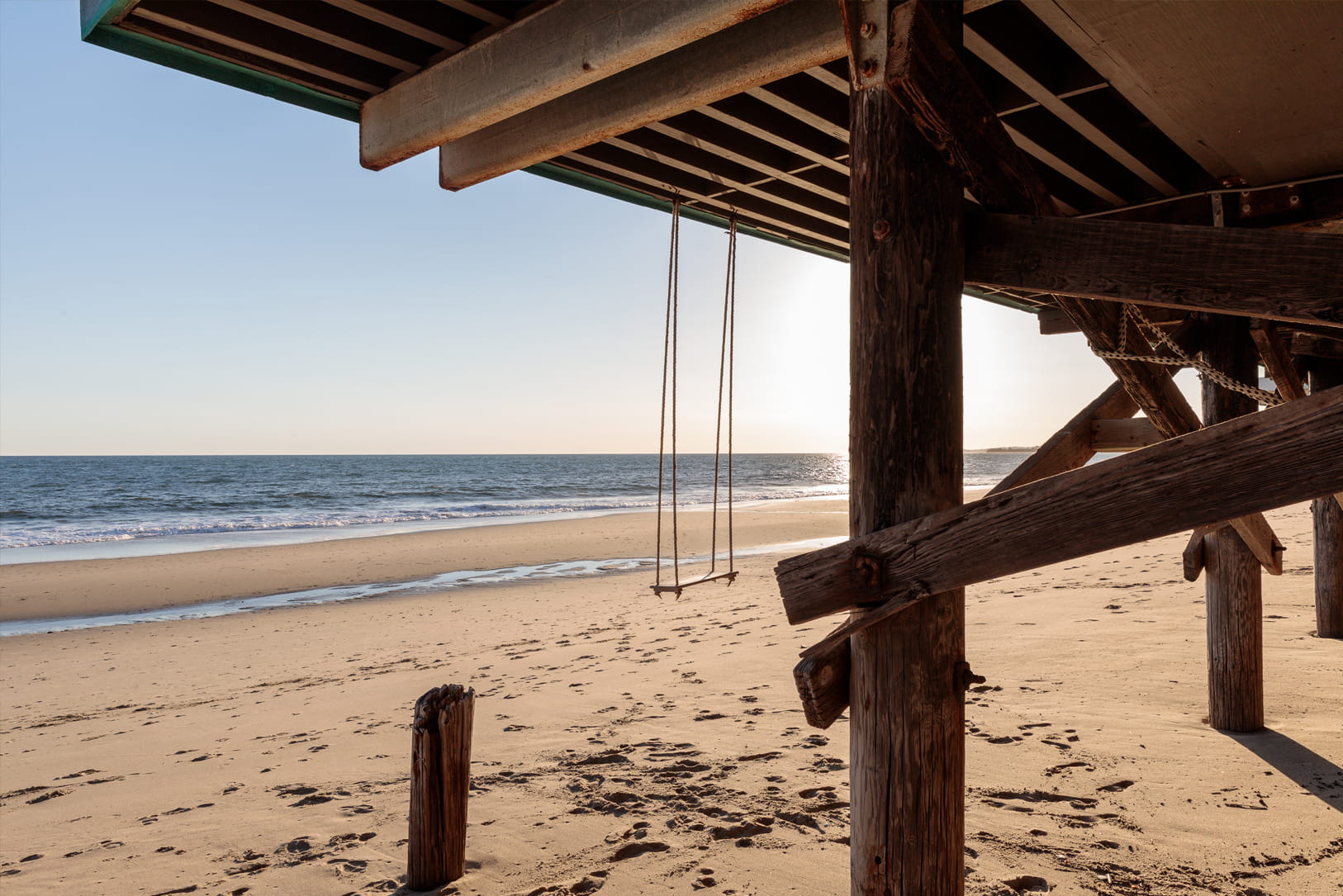 Beach swing underneath terrace